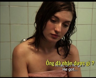 Nữ sinh viên chân dài đổi tình lấy điểm